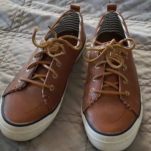 Sperry 85th anniversary crest vibe leather shoes